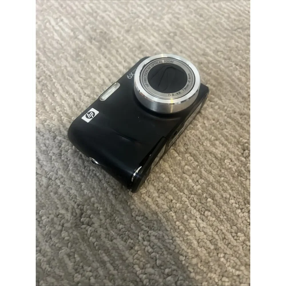 HP PhotoSmart Mz67 8.3 MP Digital Camera - Black 6x Optimal Zoom Tested & Works